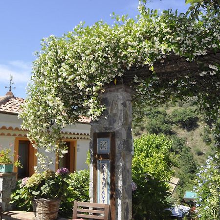 Borgo San Francesco Hotel Gioiosa Marea Bagian luar foto