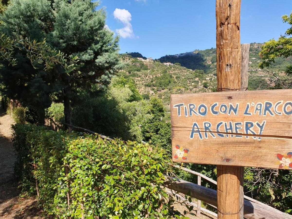 Borgo San Francesco Hotel Gioiosa Marea Bagian luar foto