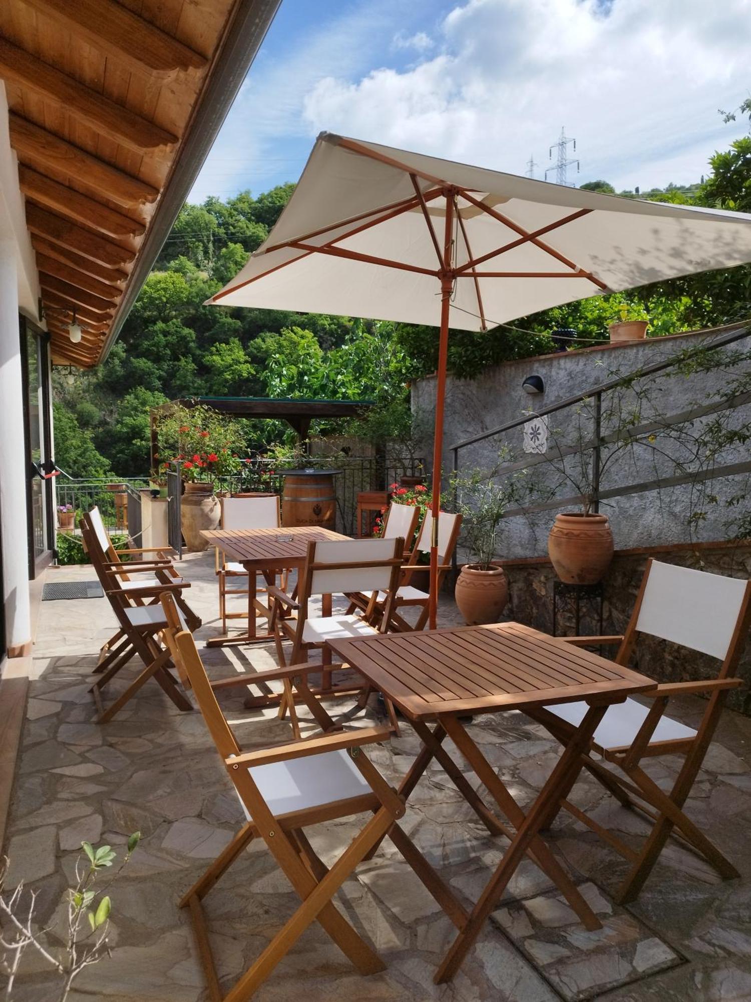 Borgo San Francesco Hotel Gioiosa Marea Bagian luar foto