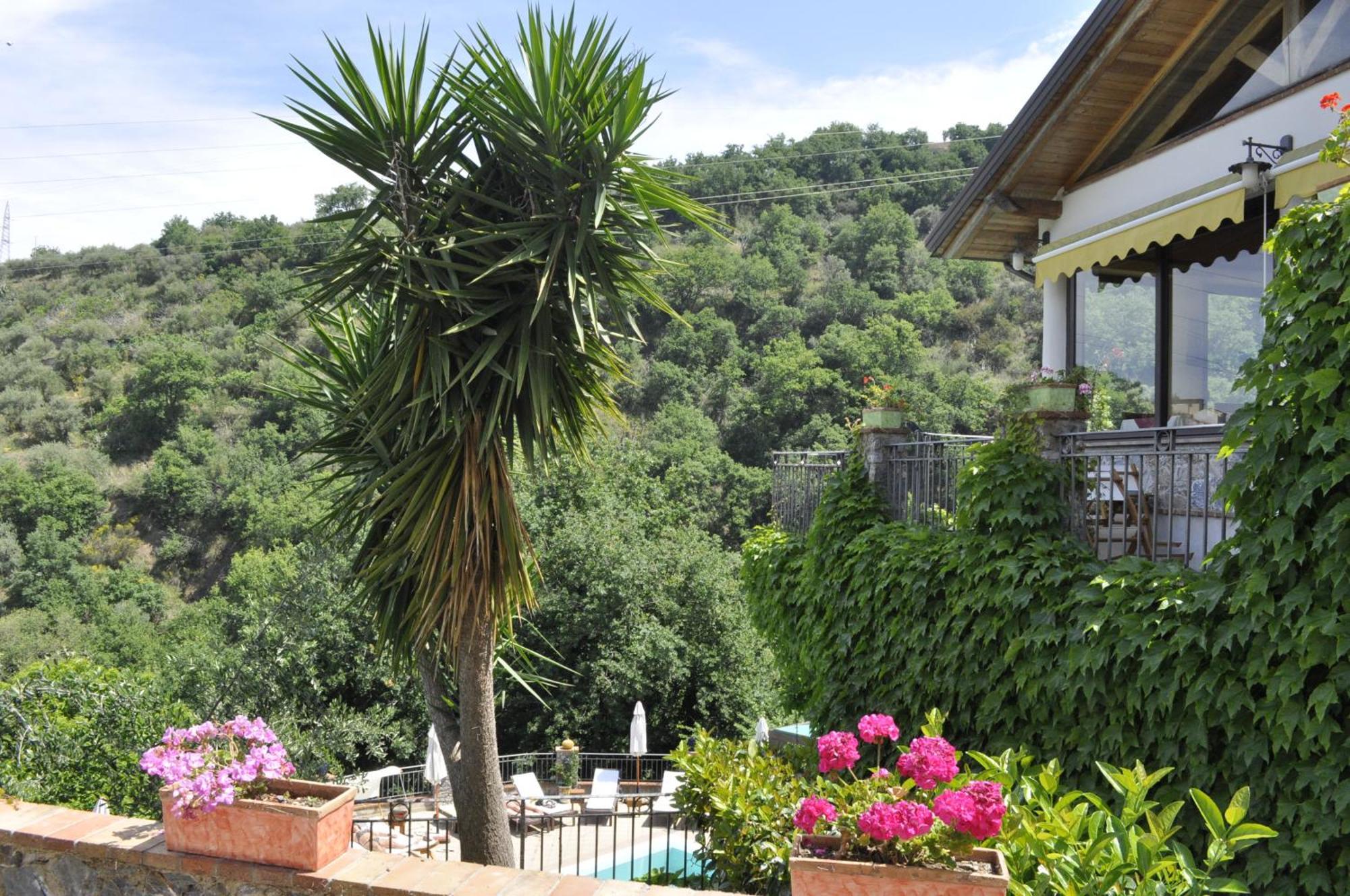 Borgo San Francesco Hotel Gioiosa Marea Bagian luar foto