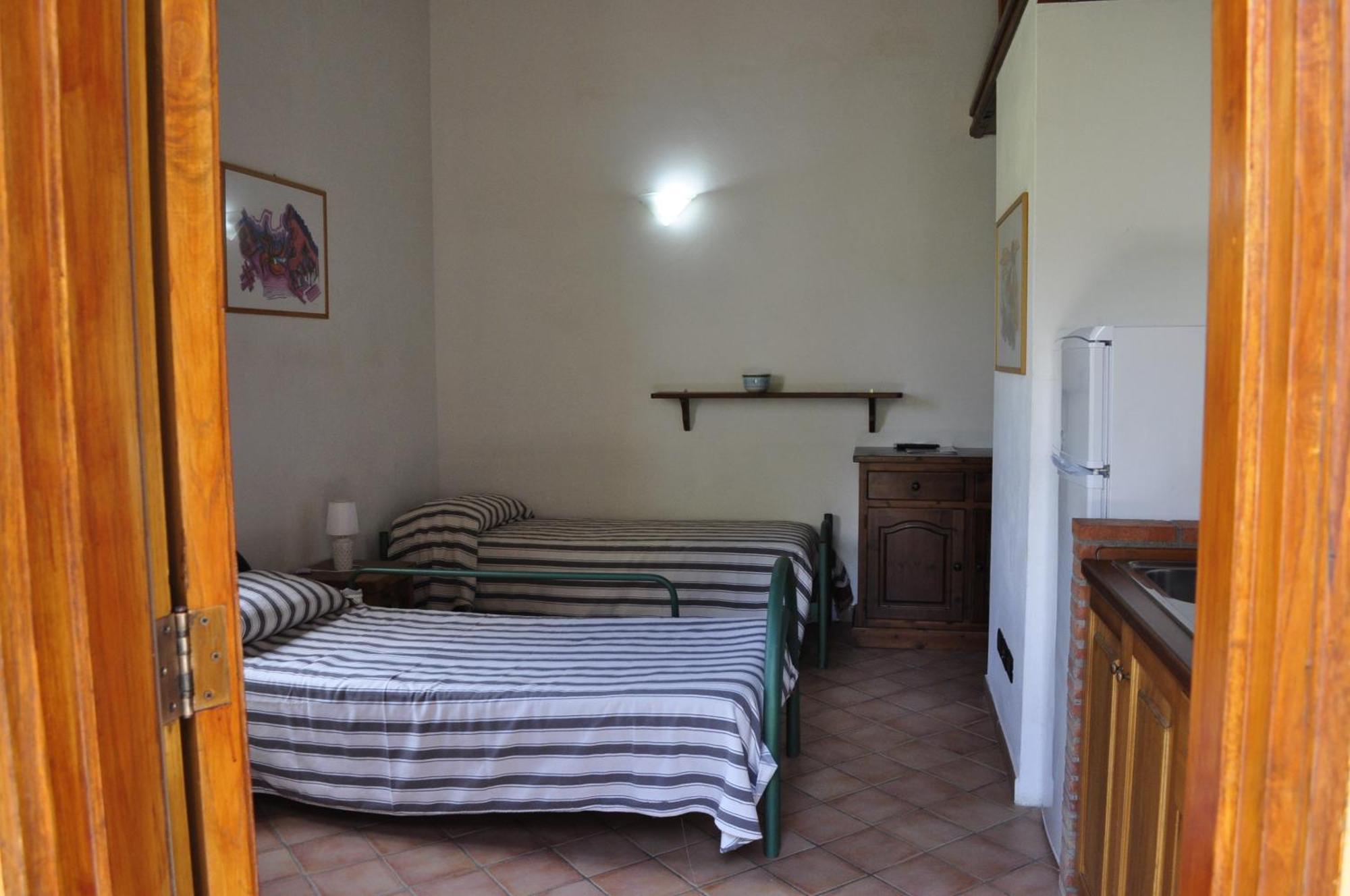 Borgo San Francesco Hotel Gioiosa Marea Ruang foto