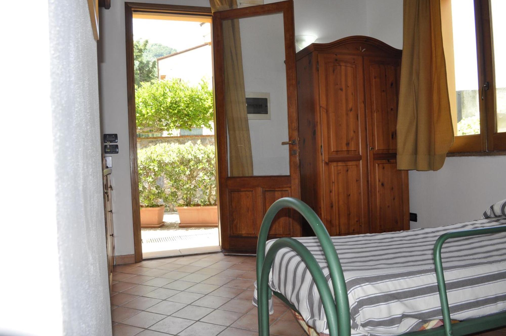 Borgo San Francesco Hotel Gioiosa Marea Ruang foto