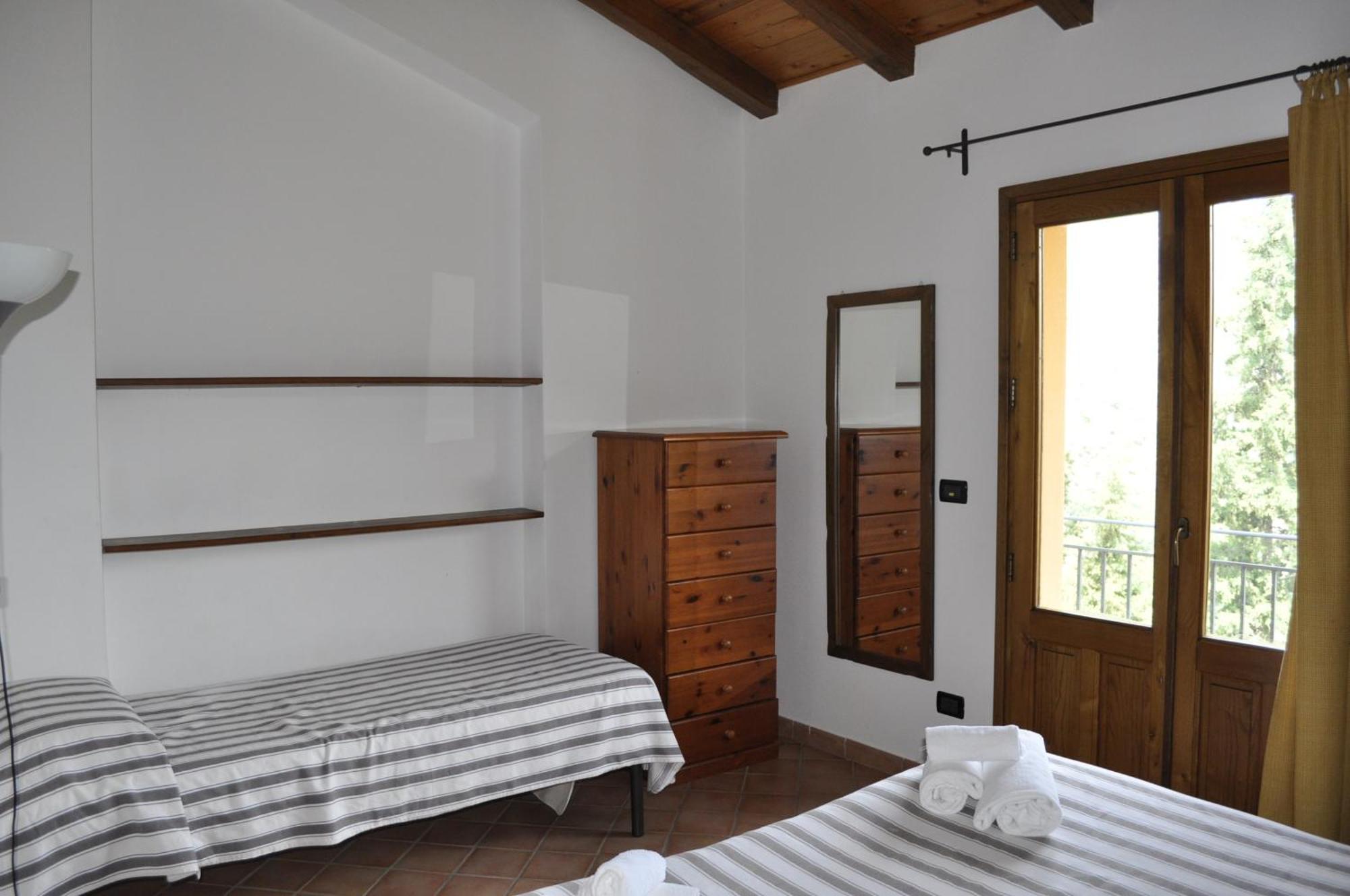 Borgo San Francesco Hotel Gioiosa Marea Ruang foto