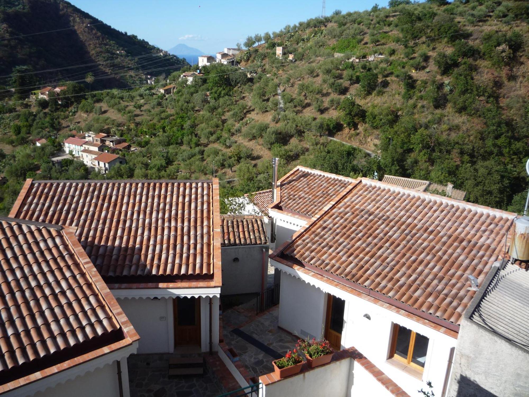 Borgo San Francesco Hotel Gioiosa Marea Bagian luar foto